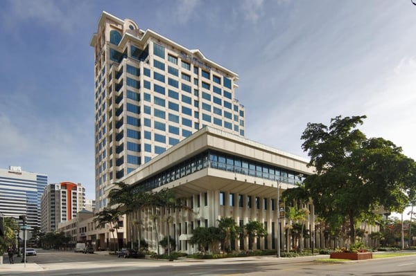 Ft Lauderdale Suntrust bank building